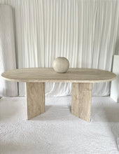 Lade das Bild in den Galerie-Viewer, OVAL Travertine Dining Table
