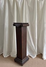 Lade das Bild in den Galerie-Viewer, Art Deco Pedestal