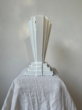 Lade das Bild in den Galerie-Viewer, Iron Art Deco Vase