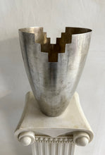 Lade das Bild in den Galerie-Viewer, Silver Art Deco Vase