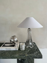 Lade das Bild in den Galerie-Viewer, French Crystal Table Lamp