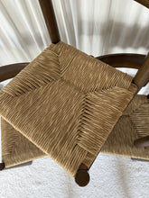 Lade das Bild in den Galerie-Viewer, Italian Oak Rush Chair