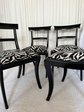 Lade das Bild in den Galerie-Viewer, Chiavari Chairs