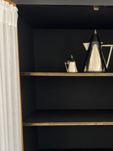 Lade das Bild in den Galerie-Viewer, 1930 Art Deco Highgloss Cabinet