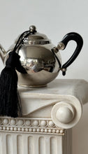Lade das Bild in den Galerie-Viewer, Tee Pot