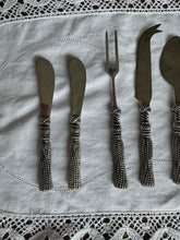 Lade das Bild in den Galerie-Viewer, Tassel Charcuterie Board Cutlery