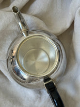 Lade das Bild in den Galerie-Viewer, Tee Pot