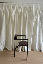 Lade das Bild in den Galerie-Viewer, Post Modern KFF Leo Trix Chair