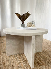 Lade das Bild in den Galerie-Viewer, Round Travertine Coffee Table