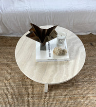 Lade das Bild in den Galerie-Viewer, Round Travertine Coffee Table