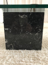 Lade das Bild in den Galerie-Viewer, Vintage black marble Martinelli Luce Metafora Coffe table