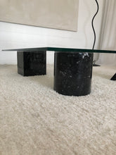 Lade das Bild in den Galerie-Viewer, Vintage black marble Martinelli Luce Metafora Coffe table