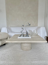 Lade das Bild in den Galerie-Viewer, 70´s Angelo Mangiarotti Travertine Coffee Table