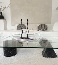 Lade das Bild in den Galerie-Viewer, Vintage black marble Martinelli Luce Metafora Coffe table