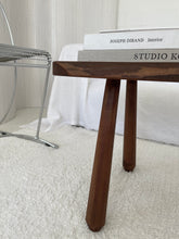 Lade das Bild in den Galerie-Viewer, Brutalist Organic Wooden Table