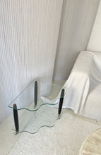 Lade das Bild in den Galerie-Viewer, Postmodern Curvy Glass Table