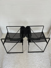Lade das Bild in den Galerie-Viewer, Postmodern Mario Botta Seconda Chair