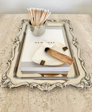 Lade das Bild in den Galerie-Viewer, Silver Plated Tray
