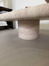 Lade das Bild in den Galerie-Viewer, Angelo Mangiarotti Travertin Coffee Table Set
