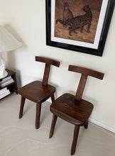 Lade das Bild in den Galerie-Viewer, Set Of 2 Olavi Hanninen T Chairs
