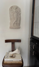 Lade das Bild in den Galerie-Viewer, Plaster Wall Relief
