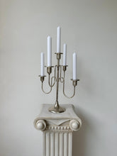 Lade das Bild in den Galerie-Viewer, Classic Silver Candleholder
