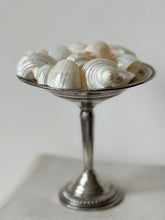 Lade das Bild in den Galerie-Viewer, Vintage Candy Dish
