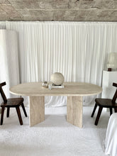 Lade das Bild in den Galerie-Viewer, OVAL Travertine Dining Table
