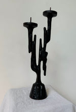 Lade das Bild in den Galerie-Viewer, Brutalist Bronze Candlestick
