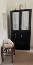 Lade das Bild in den Galerie-Viewer, 1930 Art Deco Highgloss Cabinet
