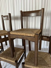 Lade das Bild in den Galerie-Viewer, Italian Oak Rush Chair
