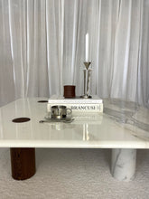 Lade das Bild in den Galerie-Viewer, Angelo Mangiarotti Marble Coffee Table
