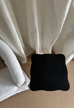 Lade das Bild in den Galerie-Viewer, French Faux Bamboo Table
