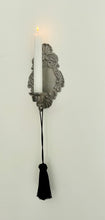 Lade das Bild in den Galerie-Viewer, Pewter Tassel Wall Sconces
