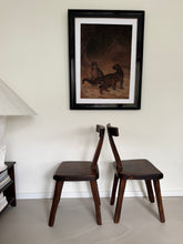 Lade das Bild in den Galerie-Viewer, Set Of 2 Olavi Hanninen T Chairs
