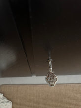 Lade das Bild in den Galerie-Viewer, 1930 Art Deco Highgloss Cabinet
