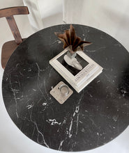 Lade das Bild in den Galerie-Viewer, Postmodern Black Marble Dining Table
