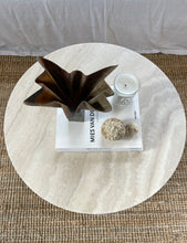 Lade das Bild in den Galerie-Viewer, Round Travertine Coffee Table
