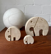 Lade das Bild in den Galerie-Viewer, Fratelli Mannelli Travertine Elephant Sculptures
