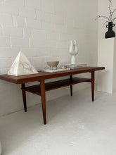 Lade das Bild in den Galerie-Viewer, Vintage teak bench
