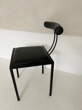 Lade das Bild in den Galerie-Viewer, Postmodern design leather chair 80´s
