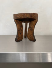 Lade das Bild in den Galerie-Viewer, African Oromo Stool
