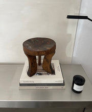 Lade das Bild in den Galerie-Viewer, African Oromo Stool
