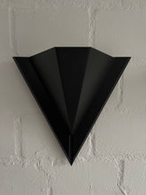Lade das Bild in den Galerie-Viewer, 80‘s Triangle Wall Lamp Scones
